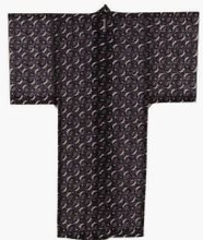 ［沖展77th　わたしの推し展　沖展会員編］柄が完璧　好バランス　宜保聡　染色　紅型着物「Dark　emperor」　