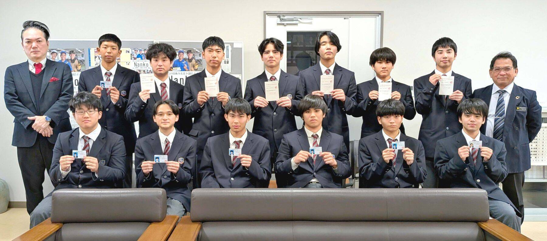 夏休みや放課後に講習、自宅でも毎日2時間勉強　難関の電気工事士1級に2人合格　沖縄・南部工業高生、2級も12人