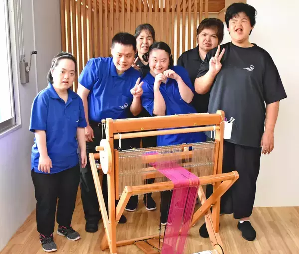 「活動前進　笑顔広がる　タイムスふれあい事業助成施設・団体紹介」の画像