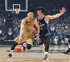 【速報】琉球キングスV王手　長崎との大接戦を制す　バスケBリーグCS決勝第1戦