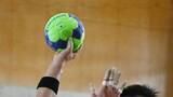 「男子興南、準優勝　浦和学院に35ー37　全国高校選抜ハンド決勝　12年ぶり優勝は届かず」の画像1