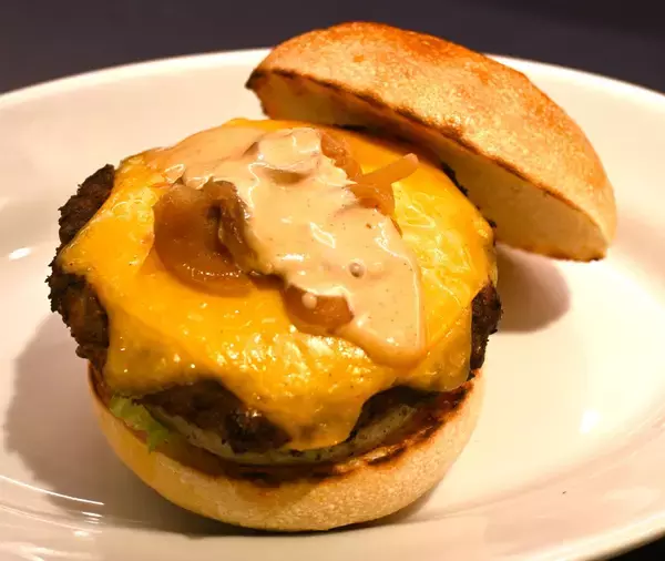 「「フードコートではありません」――沖縄・パレットくもじにリウボウフードホール誕生　心もお腹も満たす全7店舗を徹底紹介！」の画像