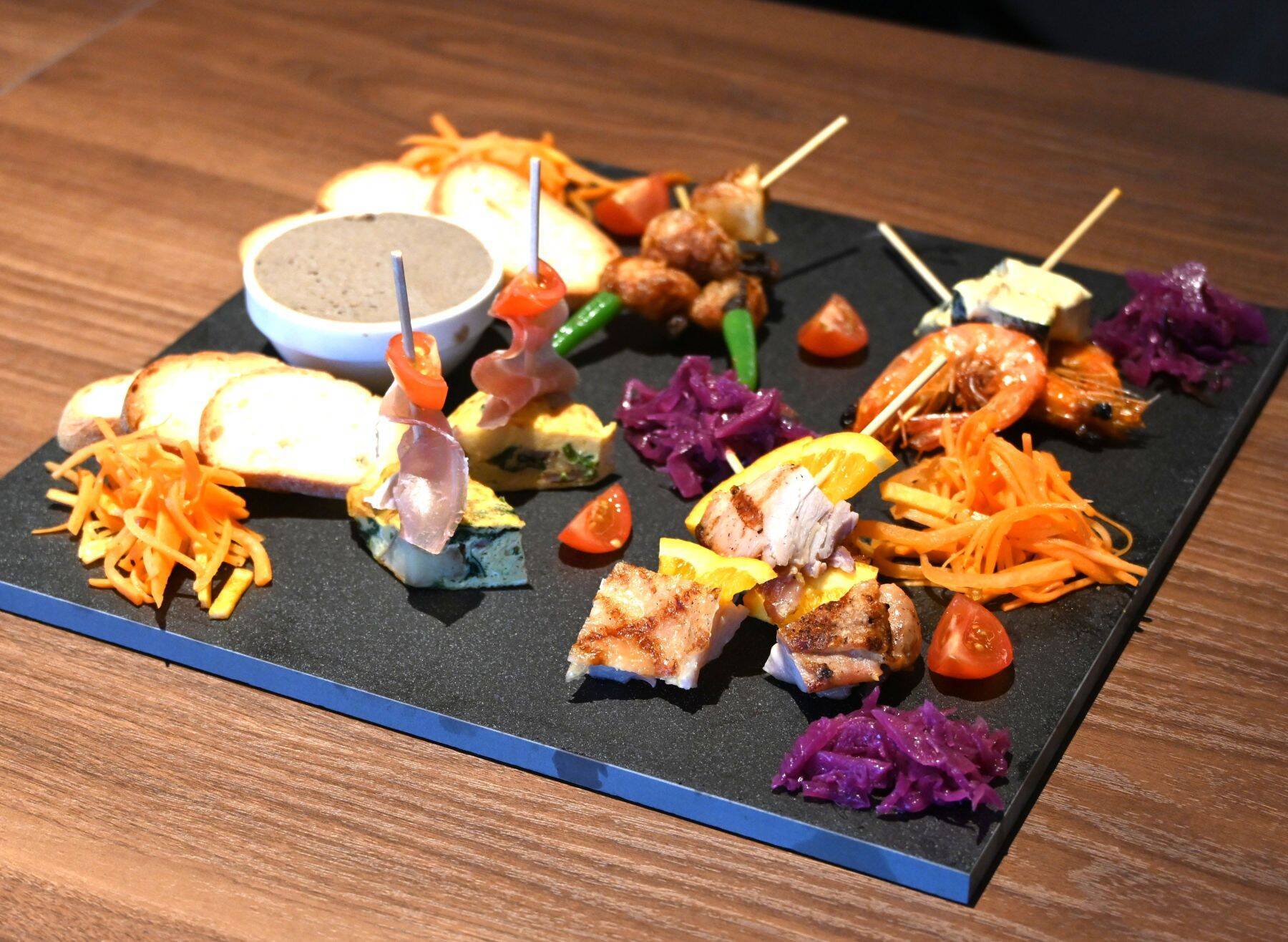 「フードコートではありません」――沖縄・パレットくもじにリウボウフードホール誕生　心もお腹も満たす全7店舗を徹底紹介！