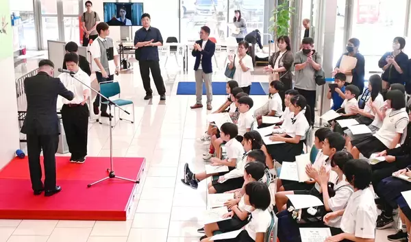 「お父さんがほめてくれた」3年連続の最優秀賞も　全琉図画・作文・書道コンクールで133人を表彰