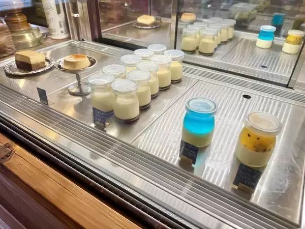 「【恩納村】アンティークな空間を楽しめるプリン専門カフェ『SUGAR BROTHERS』へ行ってきました♪【美ら浜つーしん】」の画像