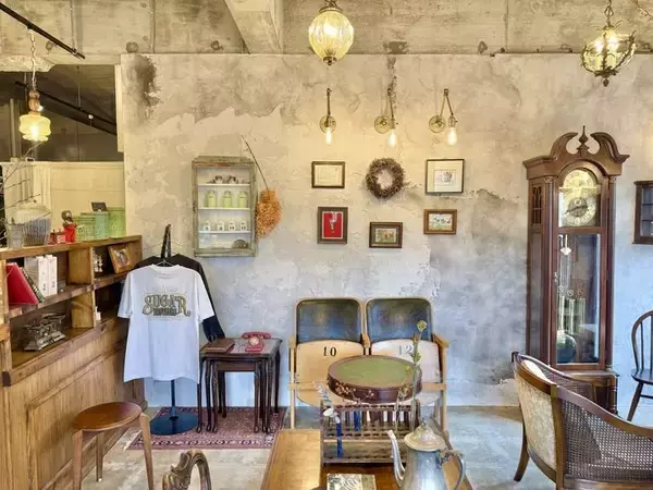 「【恩納村】アンティークな空間を楽しめるプリン専門カフェ『SUGAR BROTHERS』へ行ってきました♪【美ら浜つーしん】」の画像