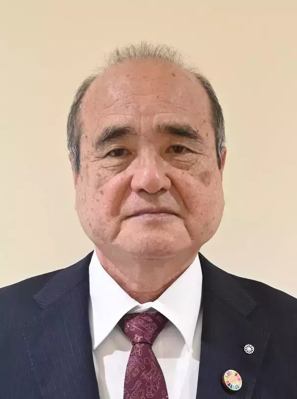 友寄景善氏、再選へ立候補表明　2026年の沖縄・大宜味村長選　「不退転の決意で挑む」