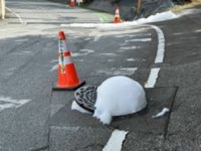 【速報】マンホールで噴き出した白い泡からPFAS検出　国指針値の5倍超　沖縄・宜野湾市