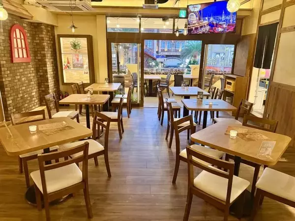 「【北谷町】アメリカンビレッジのエビバル『Shrimp & Wine Crevette』おしゃれな雰囲気の中ディナーしてきました♪【美ら浜つーしん】」の画像