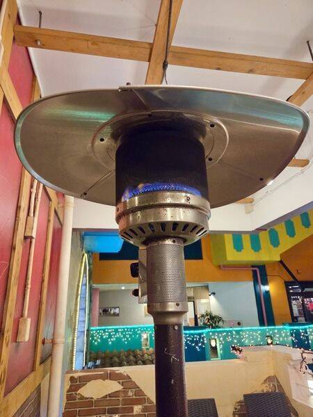 【北谷町】アメリカンビレッジのエビバル『Shrimp & Wine Crevette』おしゃれな雰囲気の中ディナーしてきました♪【美ら浜つーしん】