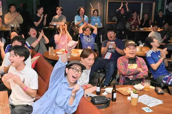 「「最後まで信じて良かった」　早朝のスポーツバーで歓喜とため息　日本対オランダ、劇的ドローに沖縄熱狂」の画像