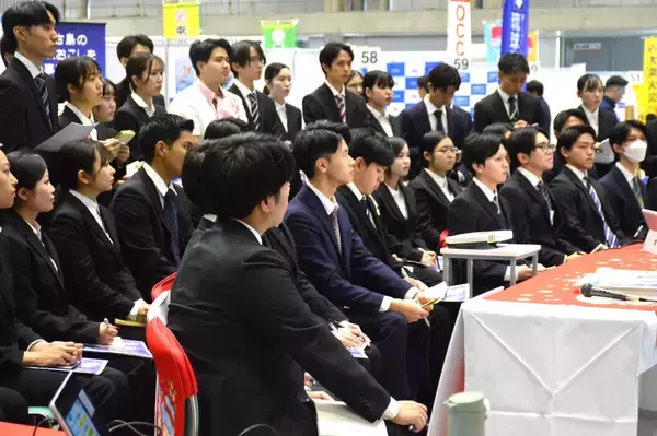 「【ランキング】就活生が選ぶ志望企業は？　売り手市場が強まる今年の傾向を分析」の画像