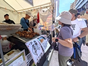 沖縄グルメなど満喫　首都圏最大級の沖縄イベント「はいさいフェスタ」　川崎市で開幕　エイサー道ジュネーも【動画あり】