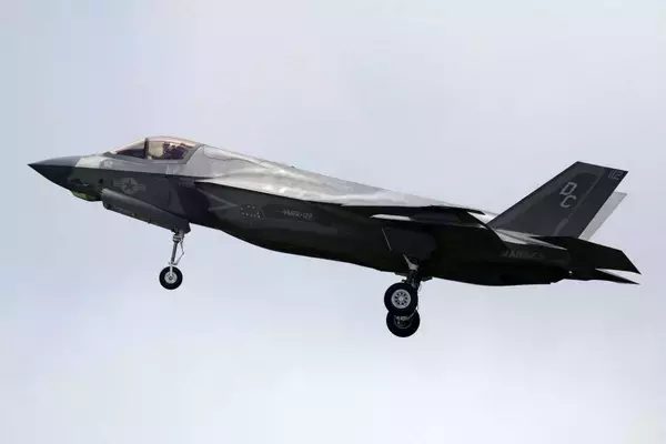 岩国配備のF35Bステルス戦闘機3機、嘉手納基地に飛来