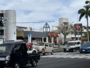 浦添市・国道330号で横転事故　重傷者は確認されず 　一時渋滞 、午前中までには解消