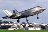「岩国所属のF35Bステルス戦闘機　嘉手納基地に6機飛来　訓練か」の画像1