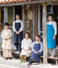 ［おきなわキラ星企業！］（１５７）　長池朋子さん喜久村敦子さん小野直子さん牧山昌子さん山城恵美子さん／機織工房しよん／伝統の織　現代生活に活用
