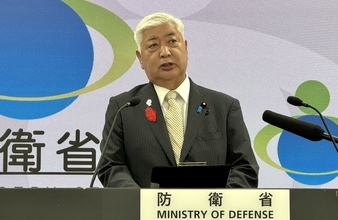 中谷防衛相、在日米軍との業務に「支障なし」　米政府機関の予算切れで　10月4・5日の「普天間フライトラインフェア」中止