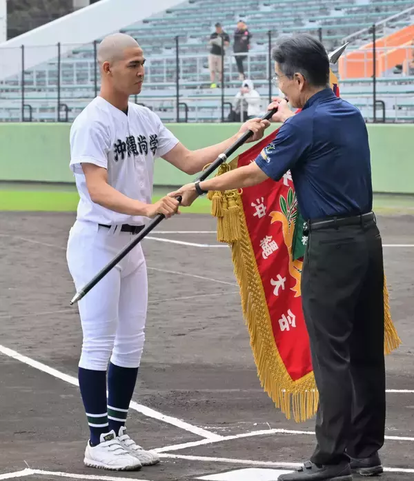 「高校野球の沖縄大会が開幕　夏の甲子園出場を懸け61校56チーム出場」の画像