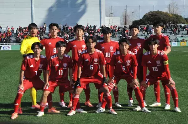 「サッカー那覇西、初戦突破ならず　全国高校選手権　聖和学園（宮城）に０―３」の画像