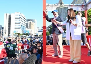 NAHAマラソンがスタート　2万6380人エントリー　仲間由紀恵さんが万国津梁之鐘を打ち鳴らす【動画あり】