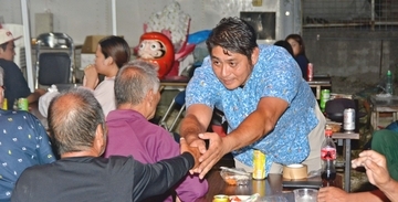 「次の不信任案も反対」「出てから考える」　沖縄・南城市議選「市長派」当選は2人