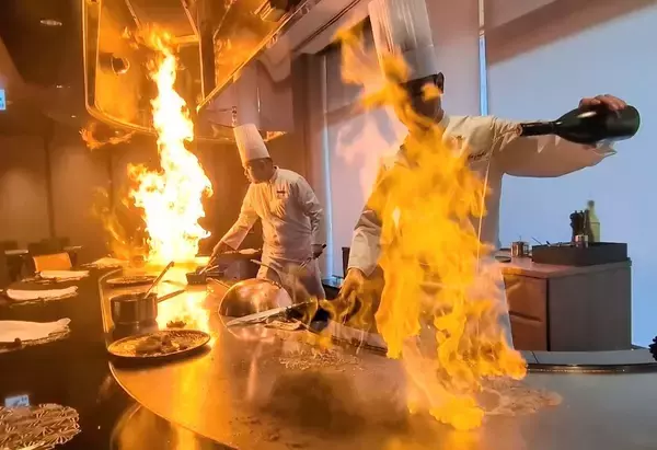 目の前で焼き上げる神戸牛　沖縄ハーバービューホテルの新レストラン「鉄板焼　泉崎」　12月15日オープン