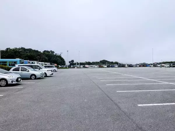 津波注意報　南城市、車中避難用に公共駐車場の一部を無料開放
