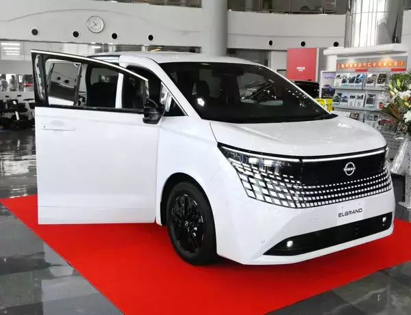 第3世代「e-POWER」を導入　新型「エルグランド」、琉球日産がお披露目会