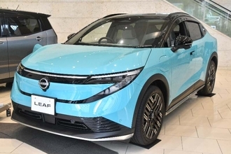 琉球日産、新型リーフなど4車を展示　タイムスビルであす11月18日まで　「近未来的なかっこいいデザイン見て」