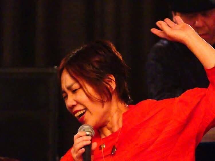 「ジャズは広過ぎる世界」 幾つもの表情を持つ声で魅了　安富祖貴子、デビュー20周年の境地