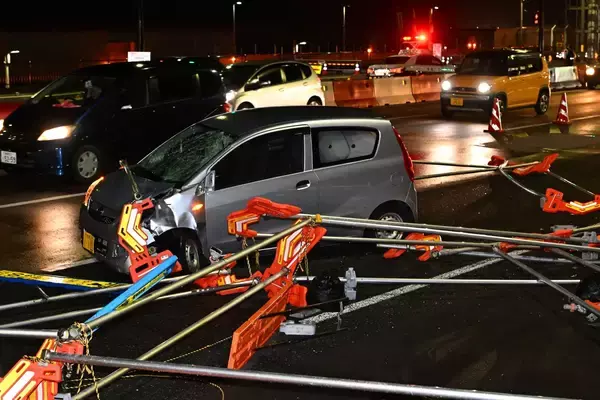 車にはねられ2人死亡　過失運転致傷の疑いで80代女を逮捕　沖縄・浦添市の国道58号