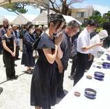 「忘れない、祈り今こそ　沖縄県内各地で慰霊祭　孫に同じ思いさせたくない」の画像11