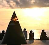 「忘れない、祈り今こそ　沖縄県内各地で慰霊祭　孫に同じ思いさせたくない」の画像3