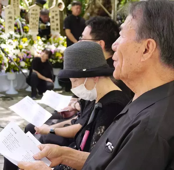 「忘れない、祈り今こそ　沖縄県内各地で慰霊祭　孫に同じ思いさせたくない」の画像