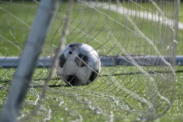 女子サッカー那覇、初戦で涙　全日本高校選手権　益田東（島根）に２―６