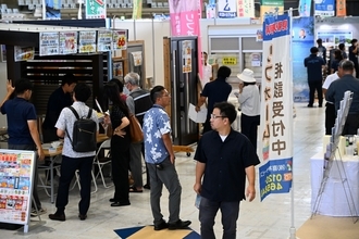 住宅総合展「トータルリビングショウ」が開幕　住居やリフォームなど50社が発信　18日は防災テーマに講演会　宜野湾市で10月19日まで