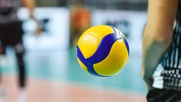 春高バレー　男子西原が２回戦敗退　市立尼崎（兵庫）に０―２