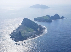 尖閣諸島沖で1人行方不明　漁船から乗組員が転落、11管が捜索