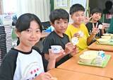 「「濃厚な口溶け」　沖縄・本部町の給食にカーブチーアイス　伊豆味みかん生産組合が1500個贈る」の画像2