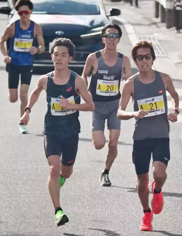 「男子・西川朋秀、競り合い抜け出し初優勝　女子・横尾奈月は独走で初の栄冠　第39回NAHAマラソン【動画あり】」の画像