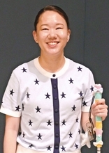 ［タイムス伝統芸能選考会］三刀屋、胡弓でグランプリ　「寄り添う」演奏意識　両目の不自由越え
