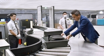那覇空港の保安検査場　パソコンや液体の取り出しが不要に　JALがオープン　「より迅速でストレスフリーに」