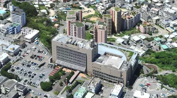 期日前投票所を閉鎖後、比例の投票用紙が1枚足りないと分かり…沖縄市選管、誤って2枚渡した可能性