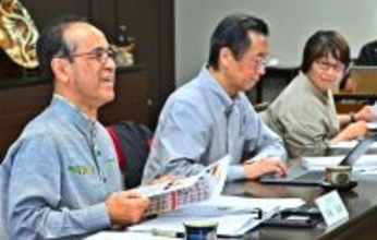 元旦号や新年企画を評価　沖縄タイムスと読者委員会　選挙報道に注文も