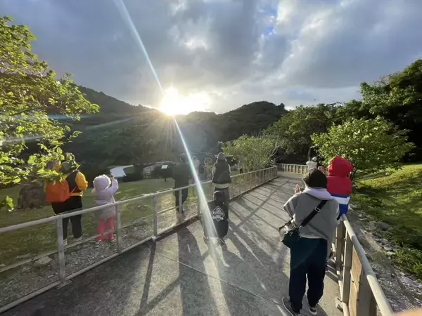 「一年の始まりを飾る初日の出　気になる元日のお天気やおすすめスポットは？【沖縄県内各地の初日の出時刻表あり】」の画像