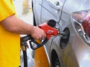 ガソリン価格　沖縄だけ前週比安の1リットル163.5円　調査担当者「今後の価格上昇は必至」　イラン攻撃影響で全国値上がり