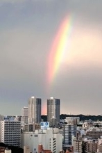 那覇市でダブルレインボー　5月6日夕方に出現　