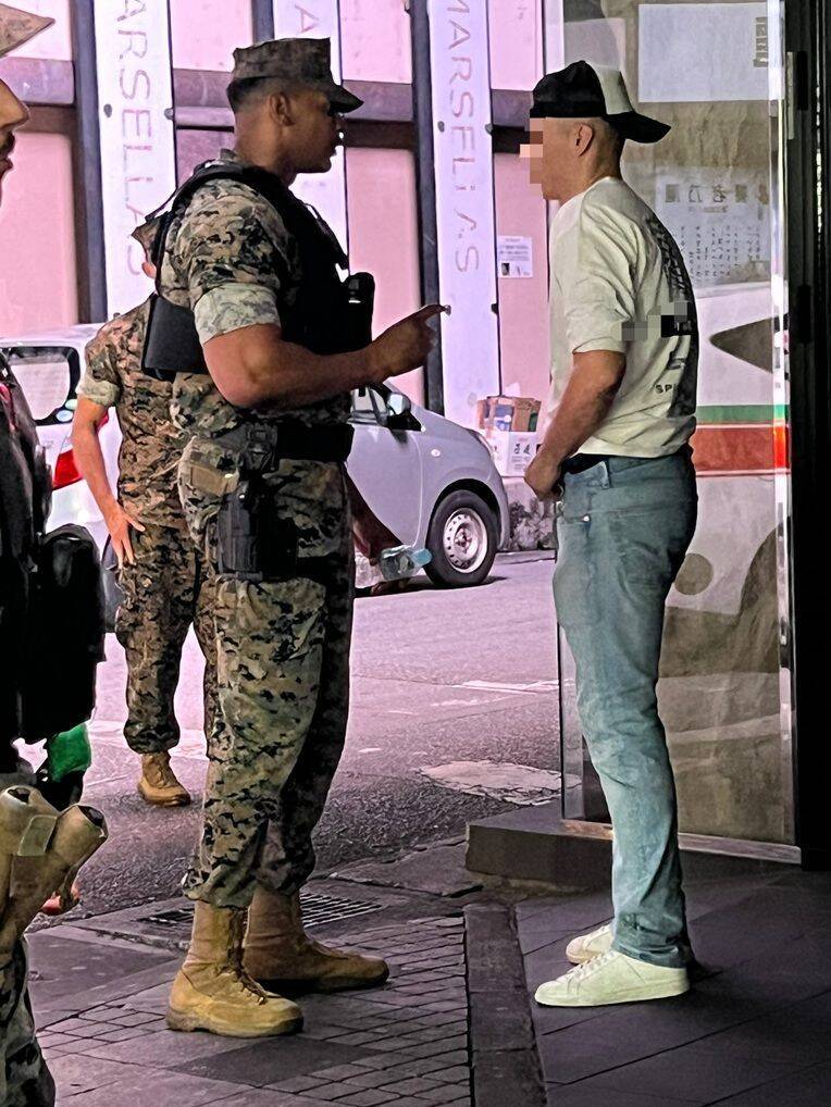 米軍憲兵隊、那覇市松山で初のパトロール　沖縄市では日米合同巡視、殴り合った米兵2人を拘束