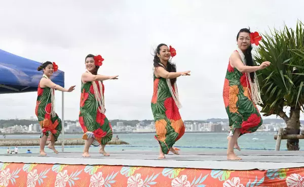 沖縄県北谷町のアラハビーチ、サンセットビーチで海開き 海水浴シーズンの幕開けを宣言【動画あり】